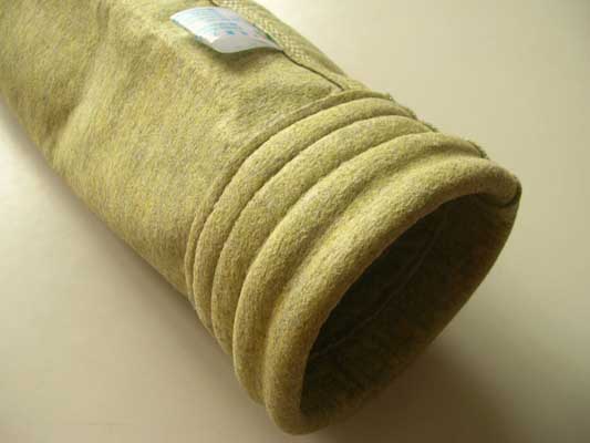 Antistatic polyester filter cloth