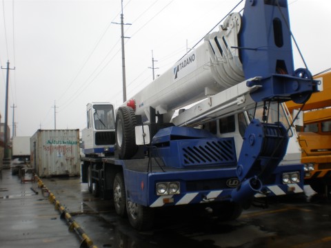 used 550t mounted truck crane 