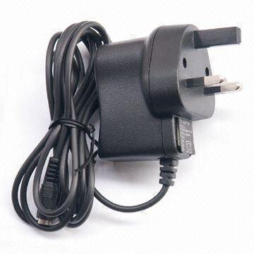 Mobile Phone Charger with Output Current of 450mA