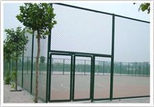 wire mesh fence