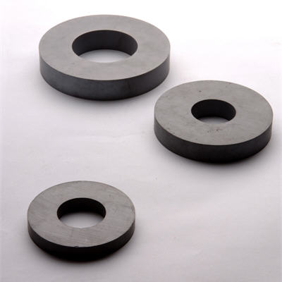 Ferrite magnet