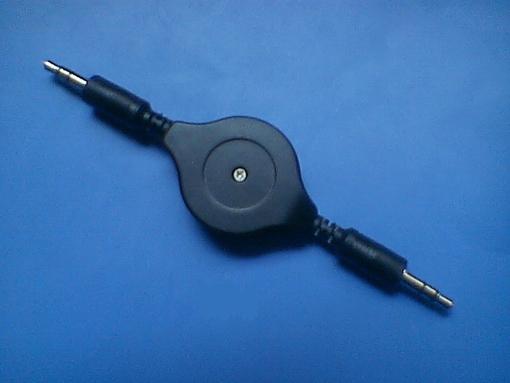 3.5mm to 3.5mm Stereo retractable cable