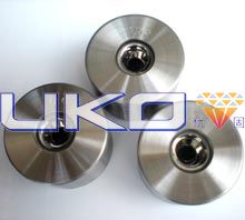 Tungsten carbide drawing die