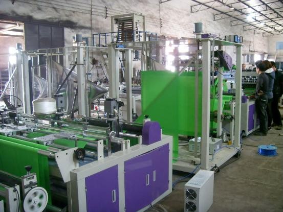 Non woven bag making machine