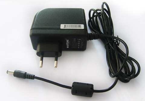 AC adapter 