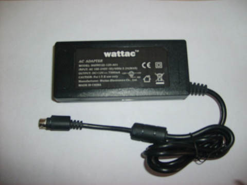 AC adapter 