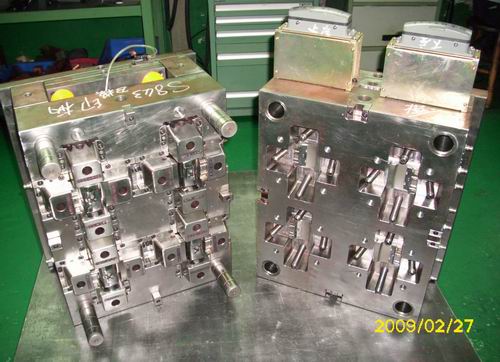 Plastic Injection Mold -- Stationery Molds