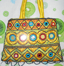 Bead handbag