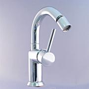 Kitchen faucets & mixers