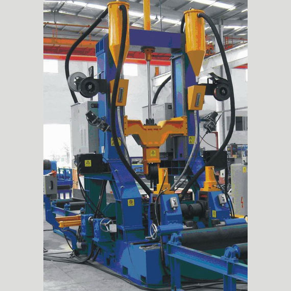 Integrated H beam welding machine