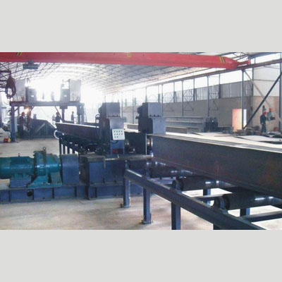 H beam straightening machine