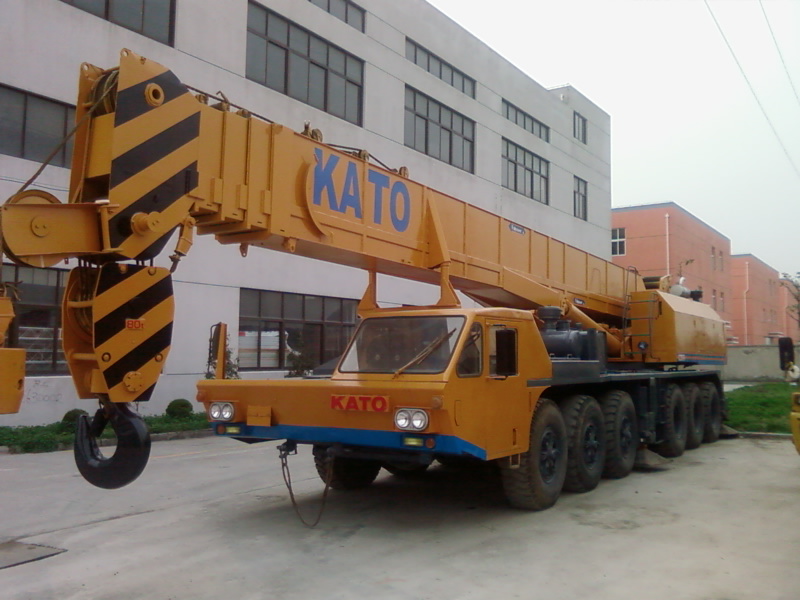 used crane  Original   crane of KATO NK800E