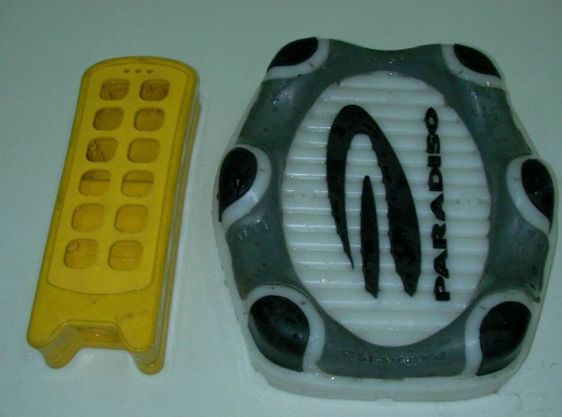 Plastic injection moulds for double-shot products