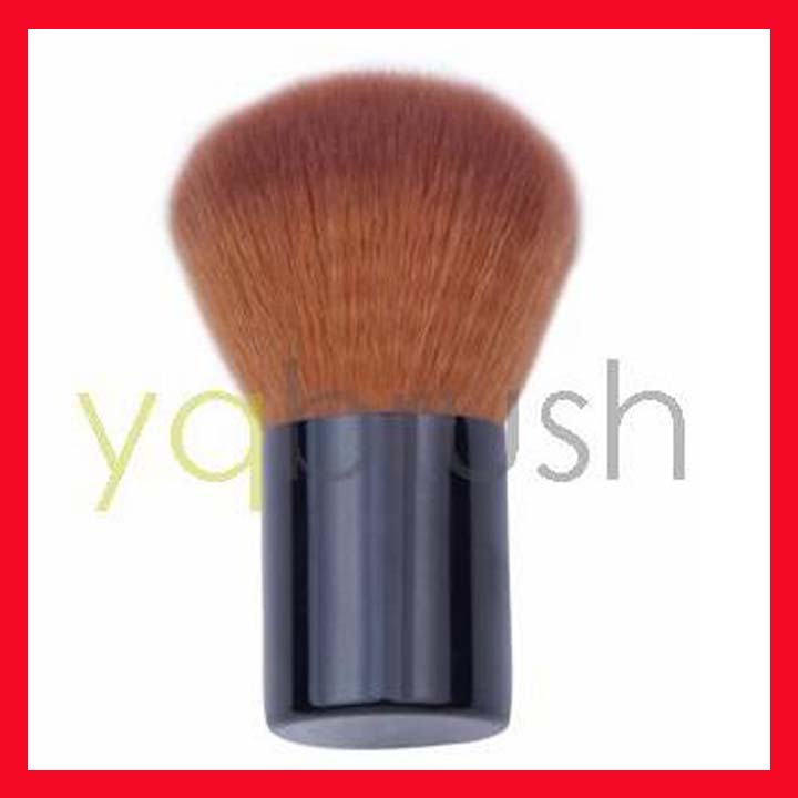 Kabuki brush