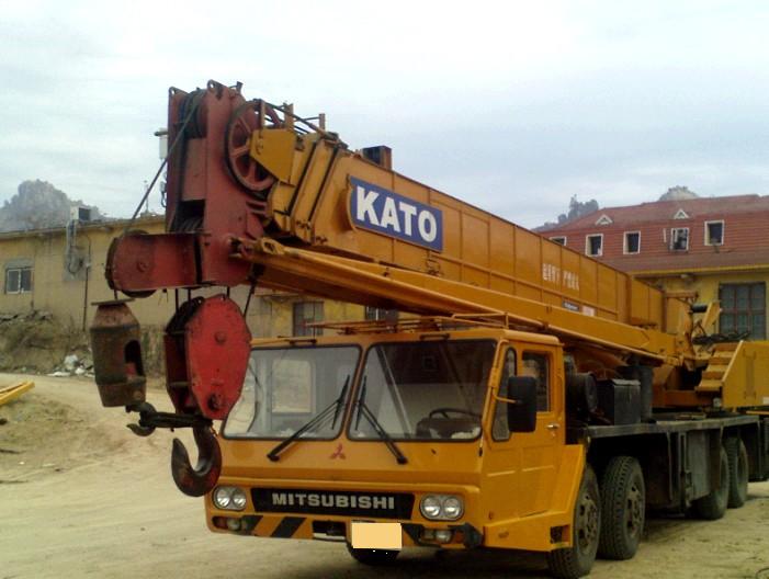 KATO  NK400E 40T used truck crane for sale