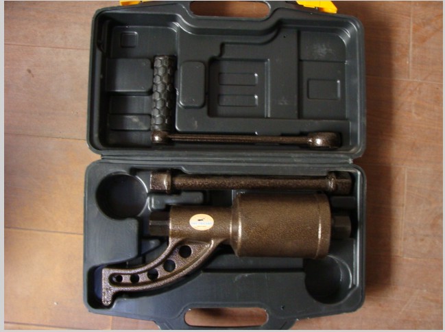 68  type tyre repairing tools 
