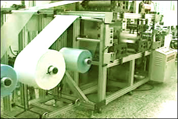 Automatic CD sleeve making machine