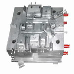 Precision injection mould maker