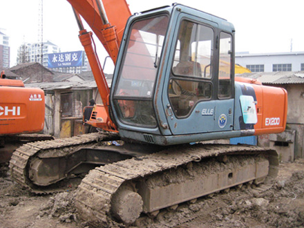 used excavator HITACHI EX200-3