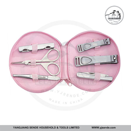 manicure tools