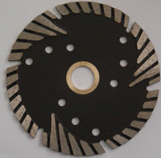 Diamond saw blade-segmented