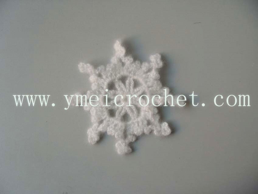 crochet  Christmas' snowflake