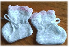 knitting baby shoes