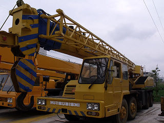 Used Tadano Hydraulic Truck Crane TL300E