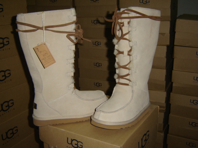 UGG 5230 series