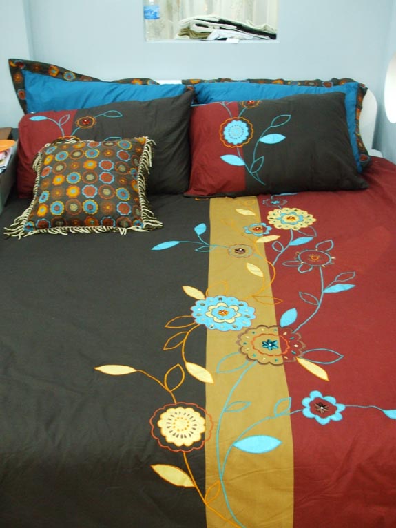 Embroidered Bed Set 