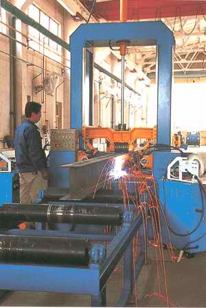 I beam welding line