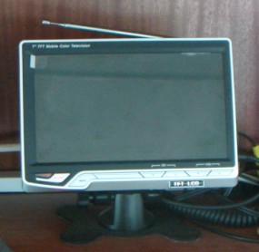 7 portable LCD TV RX-7538