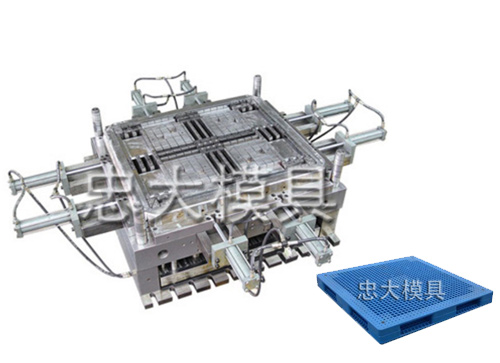 injection mould for tray