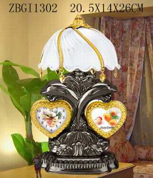 table lamp with clock