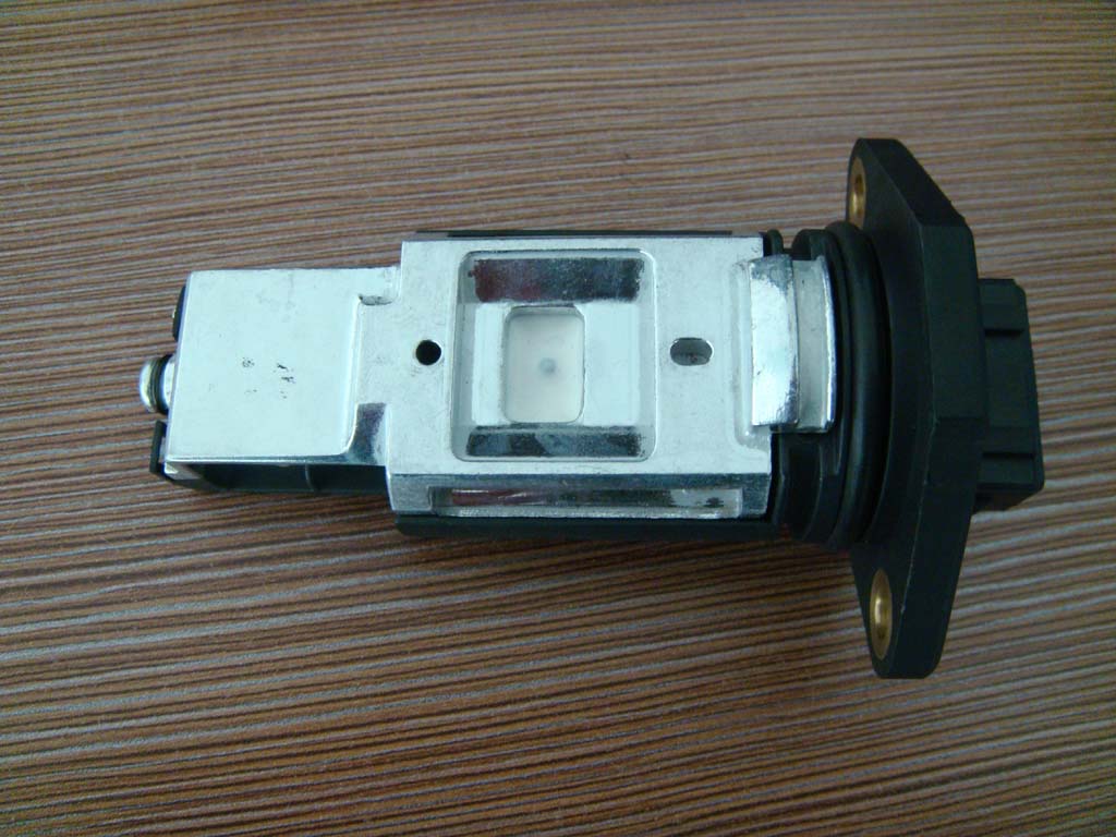 Mass Air Flow Meter / Mass Air Flow Sensor / MAF