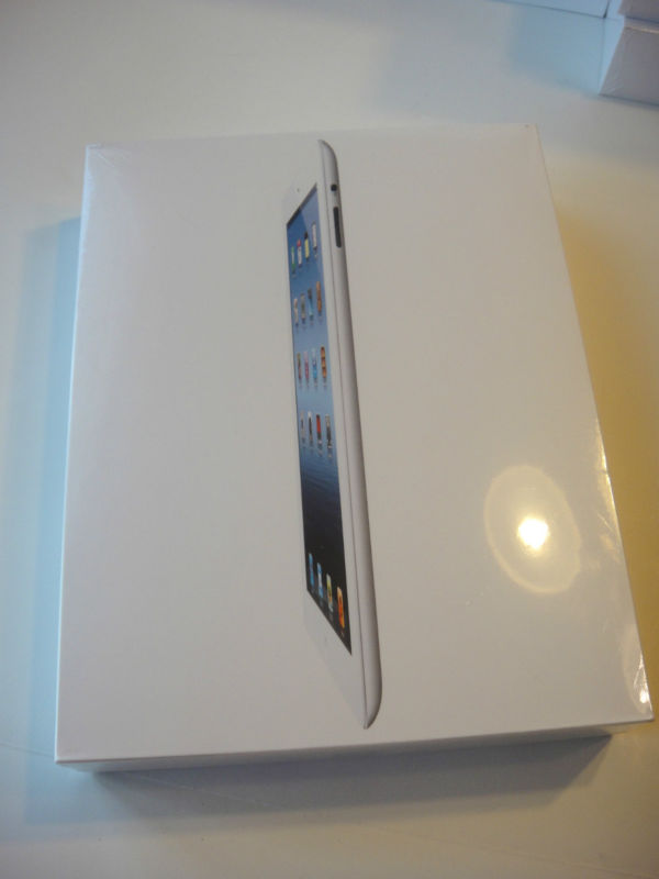 New IPad 3 (32GB, 4G+Wifi) 3rd Generation New IPad 3 (32GB, 4G+Wifi) 3rd Generation