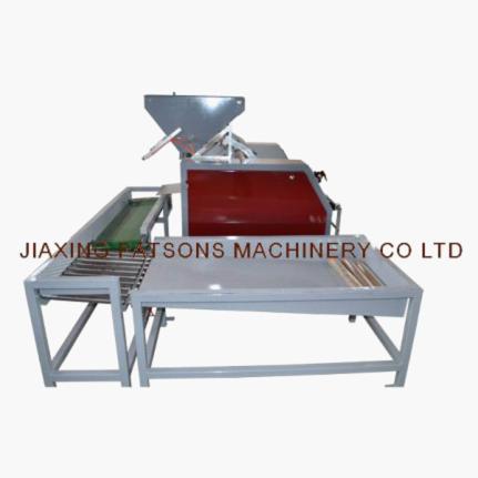 Automatic stretch film rewinding machine