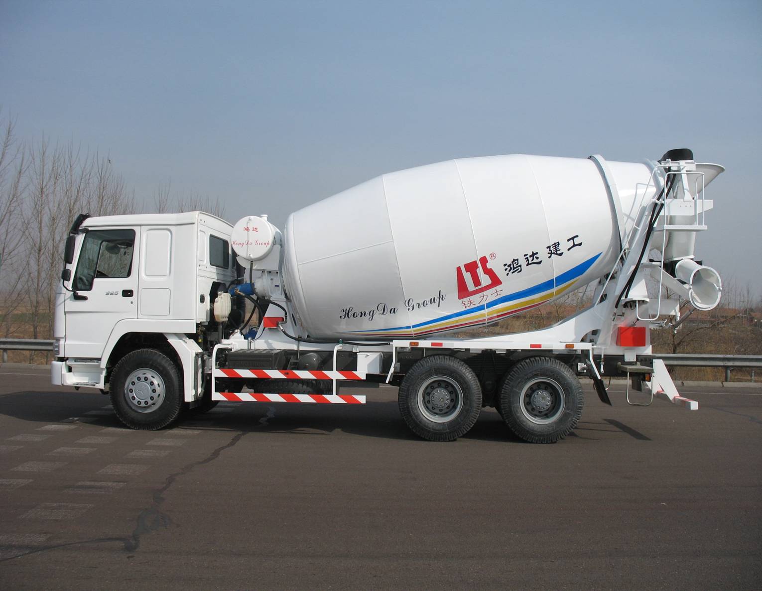 6cubic--16m? concrete mixer truck