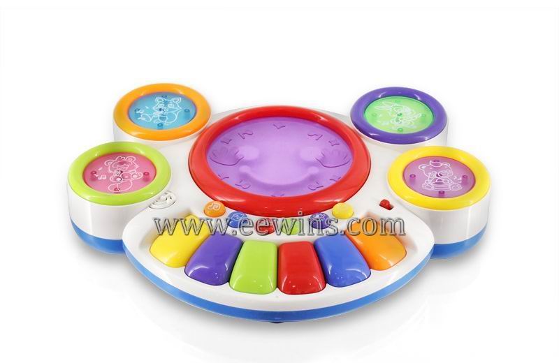 Hand beat drum and keyboard toy