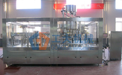 Isobaric filling capping 3-in-1 machine