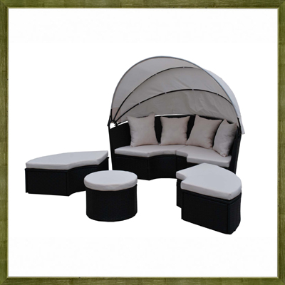 garden rattan sofa divide into 4 parts