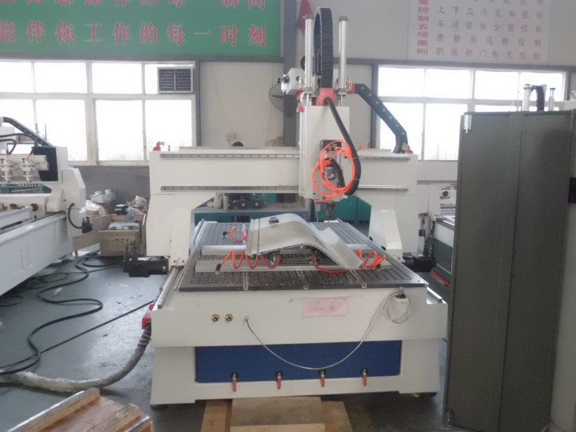Auto Rotary Woodworking CNC Machinery