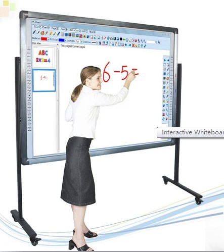 interactive smart whiteboard with fur users for scool teching
