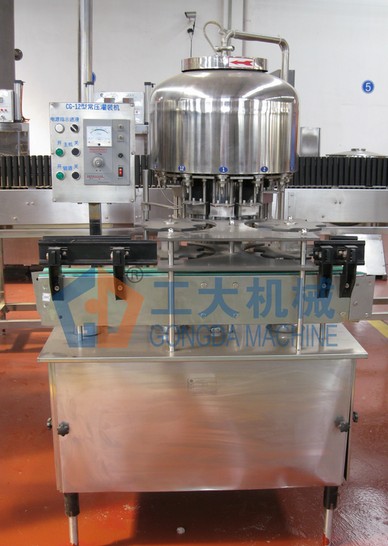 Juice filling machine