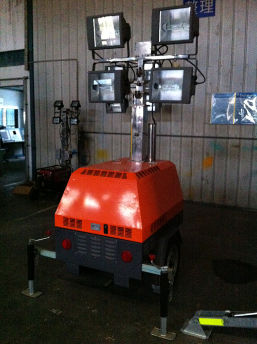 Mobile Light Tower4HVP 4000