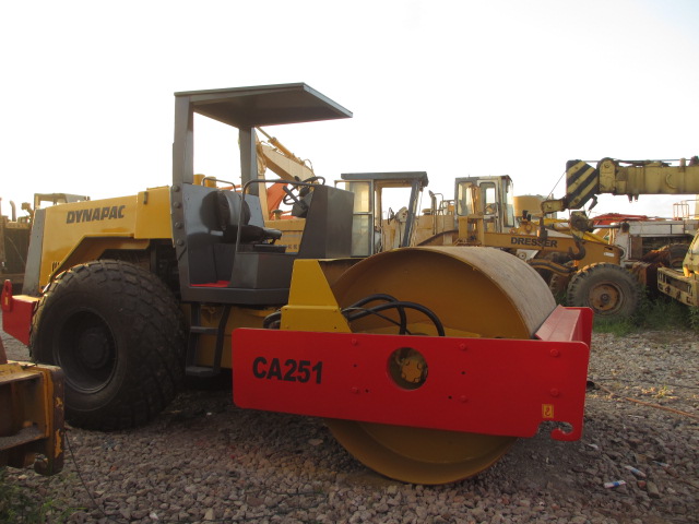 used DYNAPAC CA251 roller