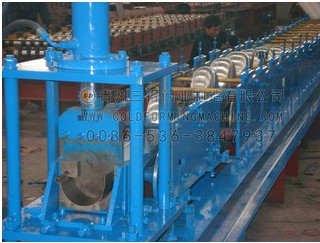 U-shape gutter roll forming machine