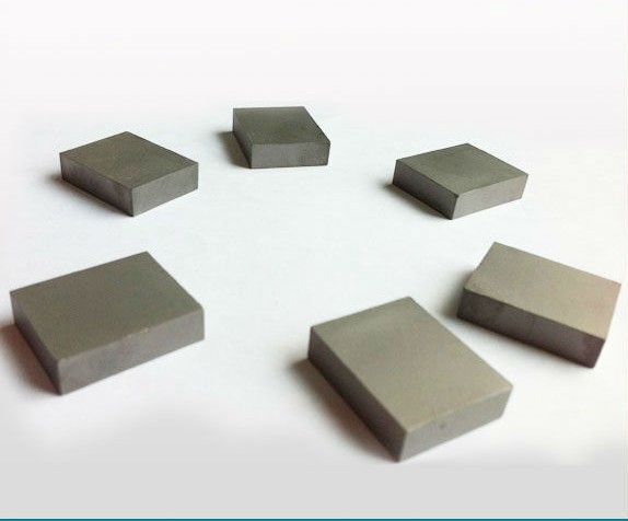 tungsten carbide plate