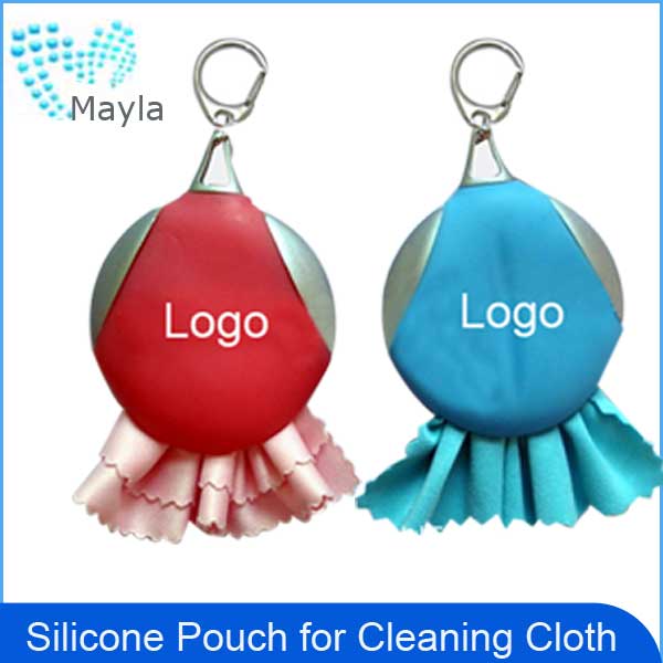 Silicone pouch for eyewear cleaning cloth