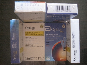 OPTIUM PLUS BLOOD GLUCOSE TEST STRIPS